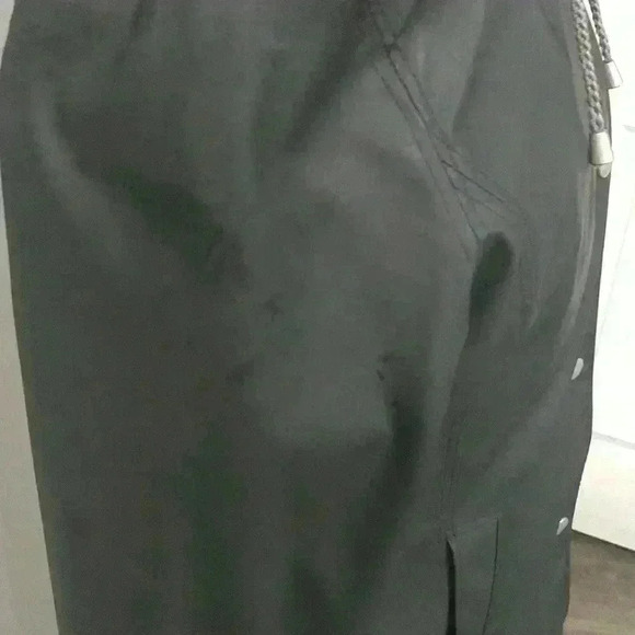 Moose knuckles  rain jacket - Picture 7 of 8